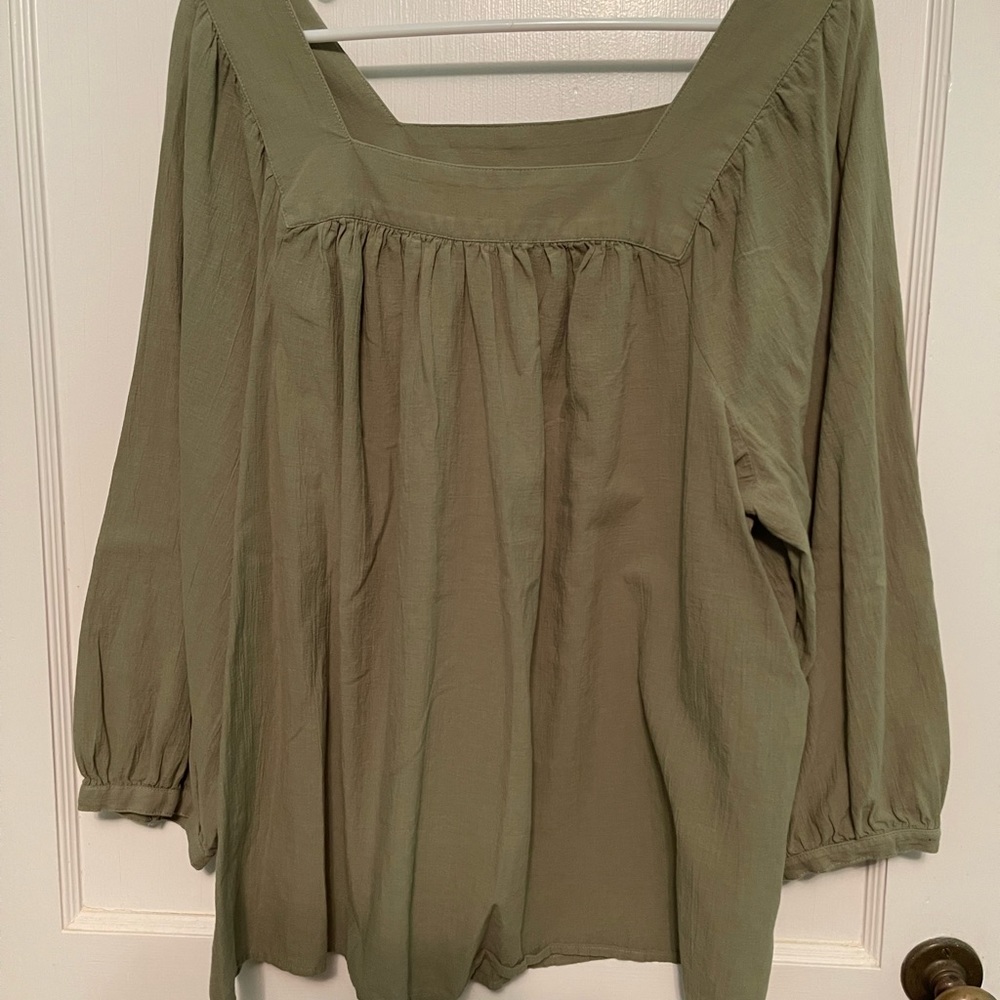 Square neck top
